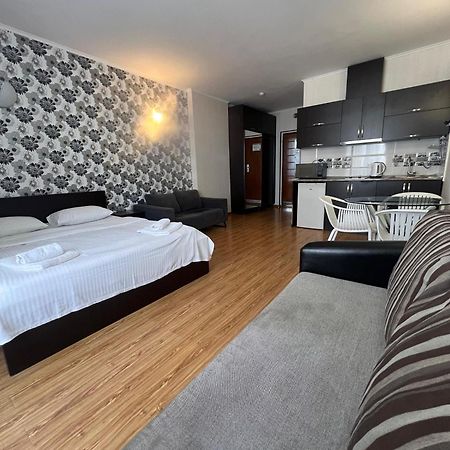 Seaview Panoramic Apartments Orbi Sea Towers Batumi Bagian luar foto