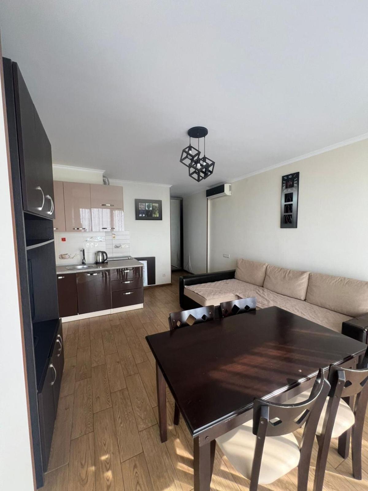 Seaview Panoramic Apartments Orbi Sea Towers Batumi Bagian luar foto