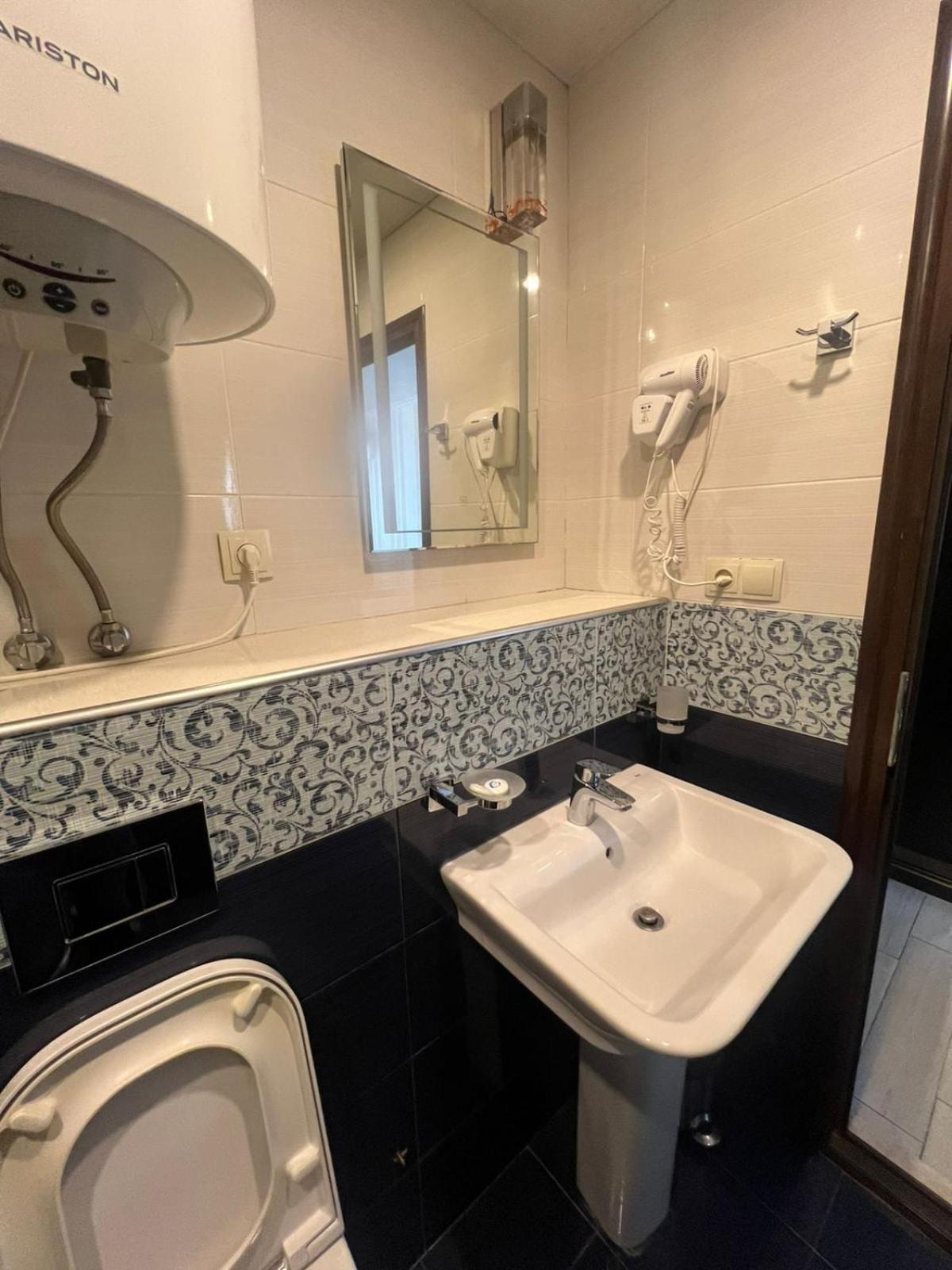 Seaview Panoramic Apartments Orbi Sea Towers Batumi Bagian luar foto