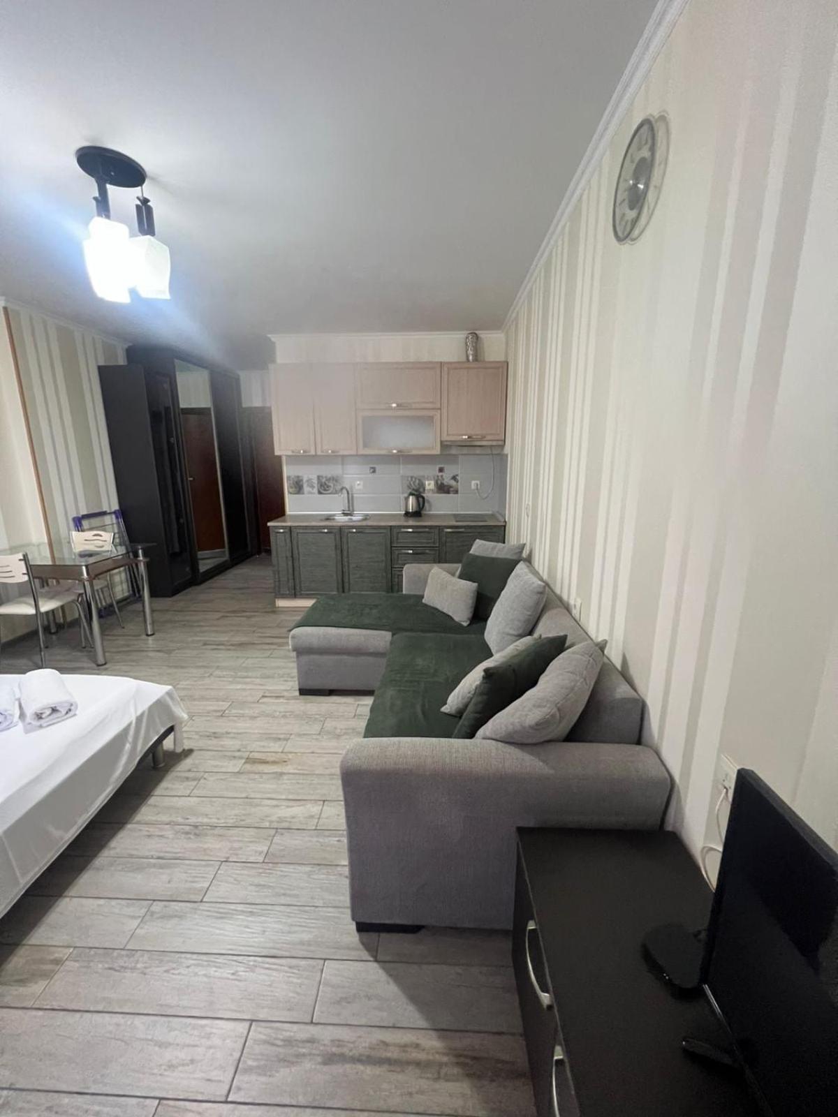 Seaview Panoramic Apartments Orbi Sea Towers Batumi Bagian luar foto