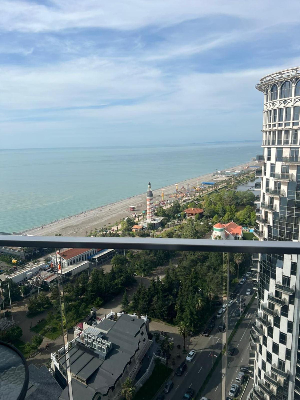 Seaview Panoramic Apartments Orbi Sea Towers Batumi Bagian luar foto