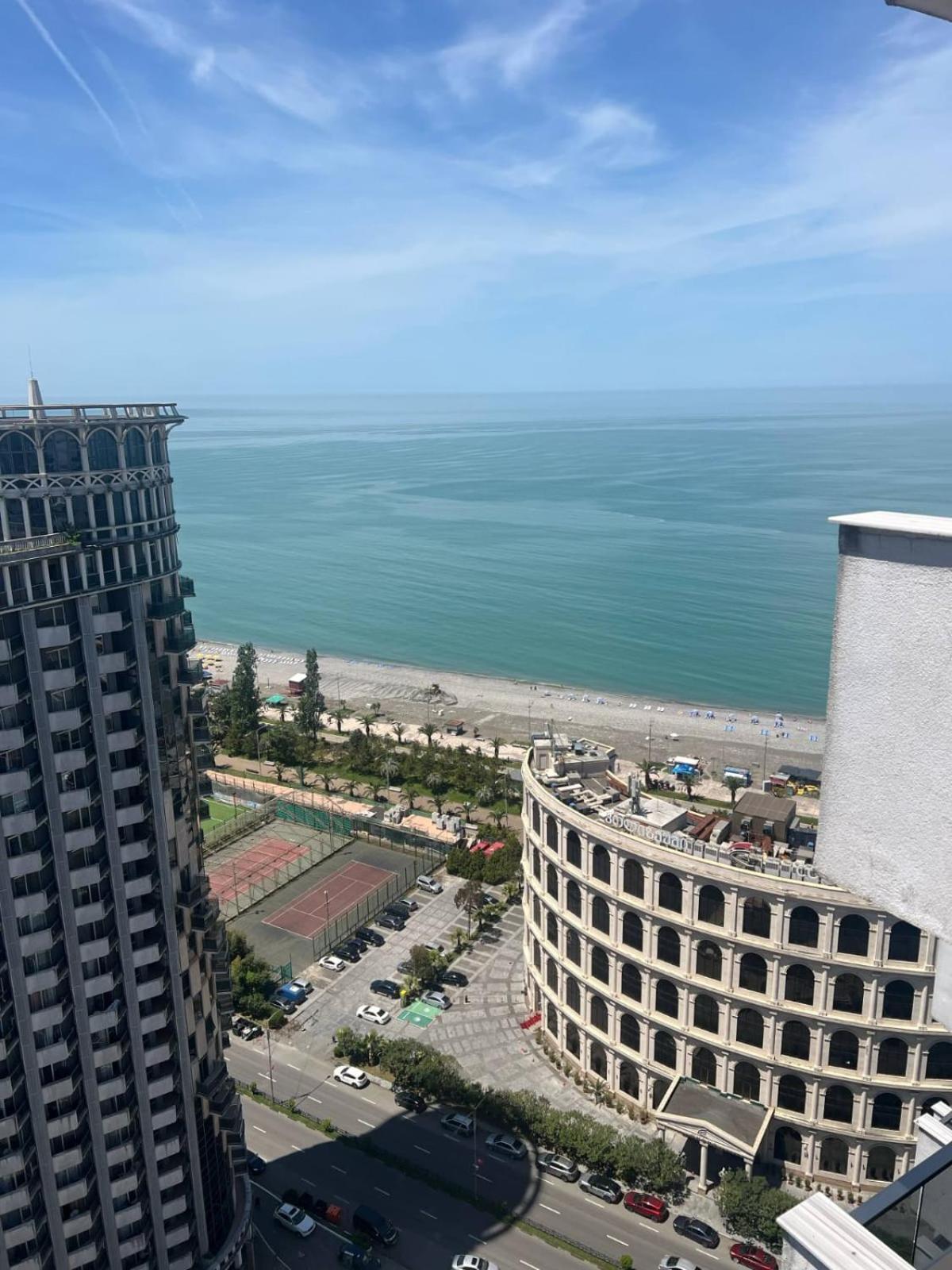Seaview Panoramic Apartments Orbi Sea Towers Batumi Bagian luar foto