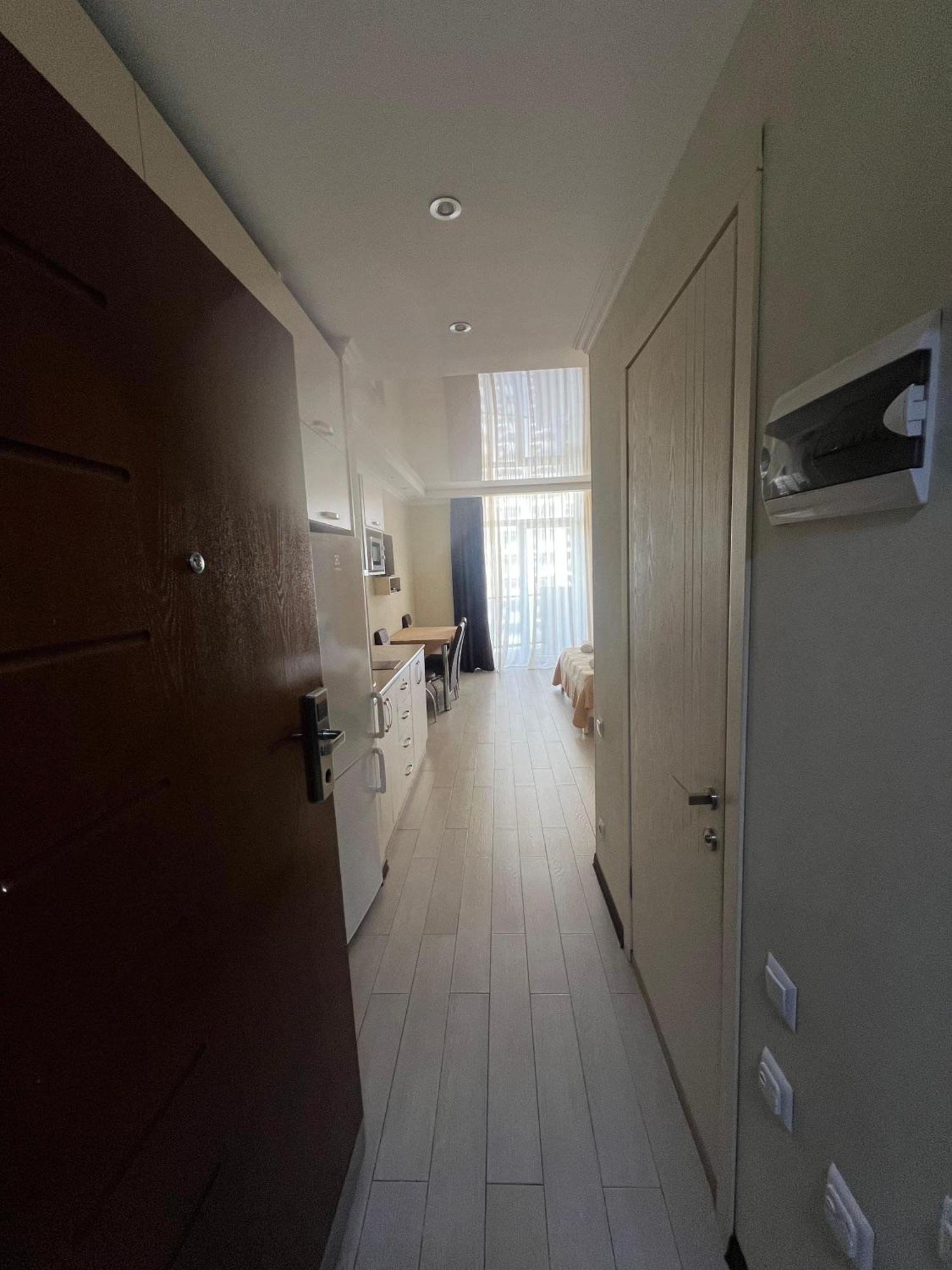 Seaview Panoramic Apartments Orbi Sea Towers Batumi Bagian luar foto